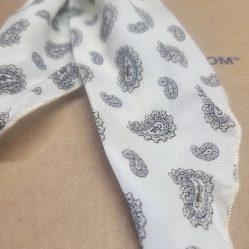 Vintage neck scarf